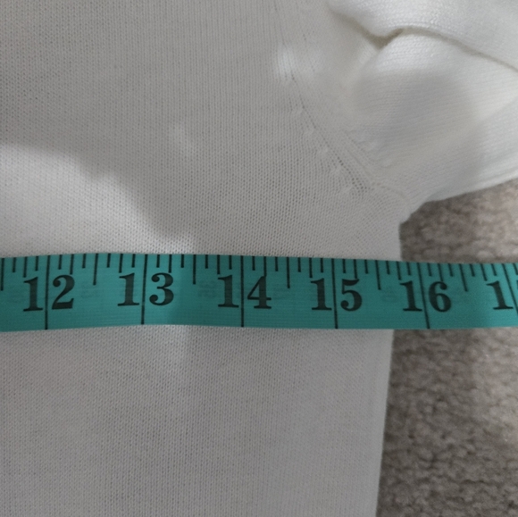 1901 White Sweater With a Nautical Navy Anchor Design. Size XS - Picture 9 of 10